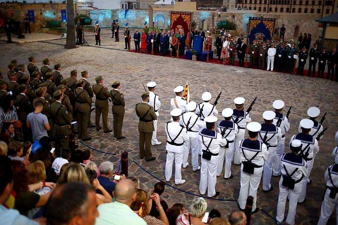 La Casa Regional de Ceuta en Melilla estuvo presente en el acto institucional del Día de Melilla