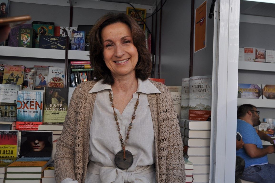 La escritora madrileña Paloma Sánchez inaugura una nueva edición de la “Feria del Libro”
