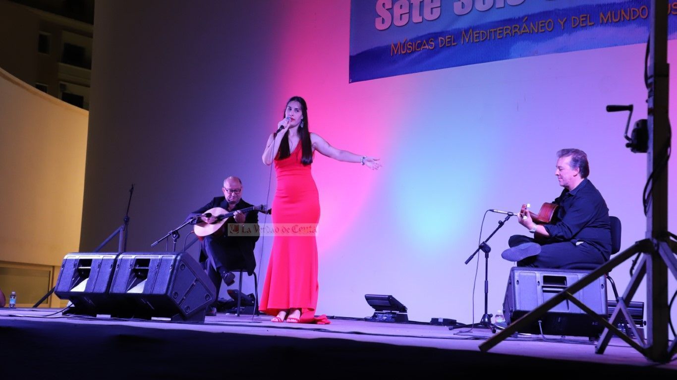 Inés Linares deja muestras de su calidad en el Festival Sete Sois Sete Luas
