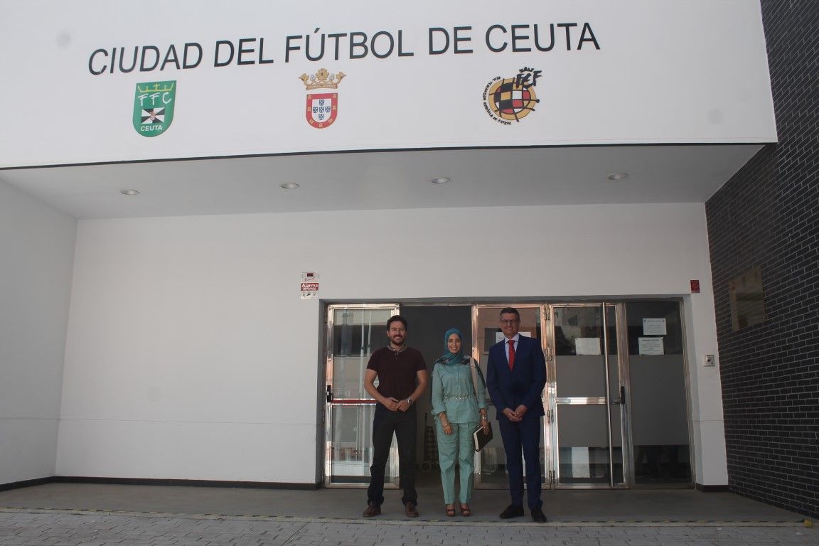 El presidente de la FFCE y los portavoces de MDyC se reúnen en la sede federativa
