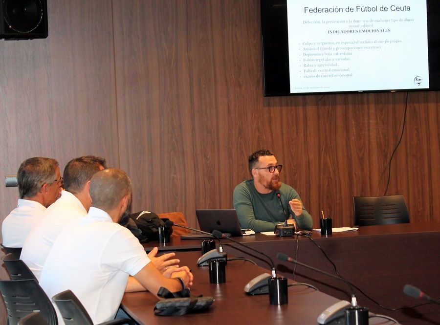 La FFCE inicia una campaña contra el abuso infantil
