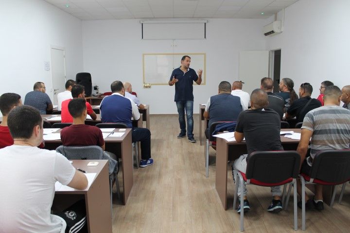 La Escuela de Entrenadores de la FFCE convoca los Cursos de Entrenador de Fútbol Nivel Avanzado y Nacional C 