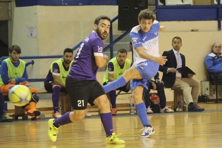   La UA Ceutí tampoco puede puntuar en Alzira. Imagen: Nítida Alzira F.S.