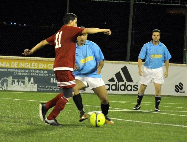 Este domingo arrancan las Jornadas de Veteranos de Fútbol 8 con éxito de participación