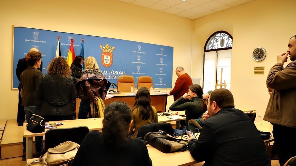 El PSOE ceutí pide a Vox que no vete a ningún periodista
