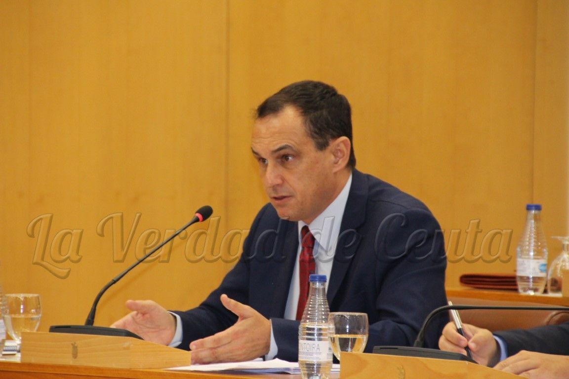 El PSOE logra el compromiso del Gobierno se compromete para elaborar una definitiva RPT