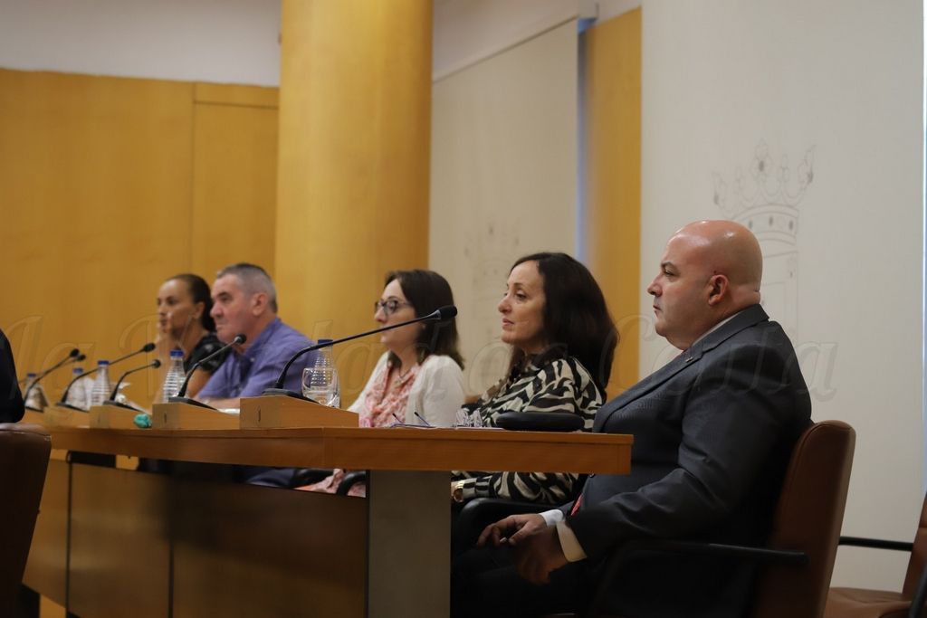 Vox Ceuta exige a los dos diputados dimitidos que devuelvan el acta de la Asamblea