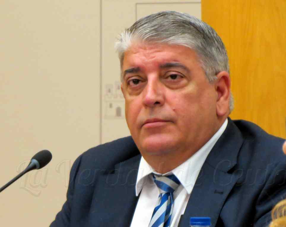 El Pleno acuerda hacer un estudio para reducir el gasto energético, mejorar la eficiencia energética y estudiar la implantación de energías renovables