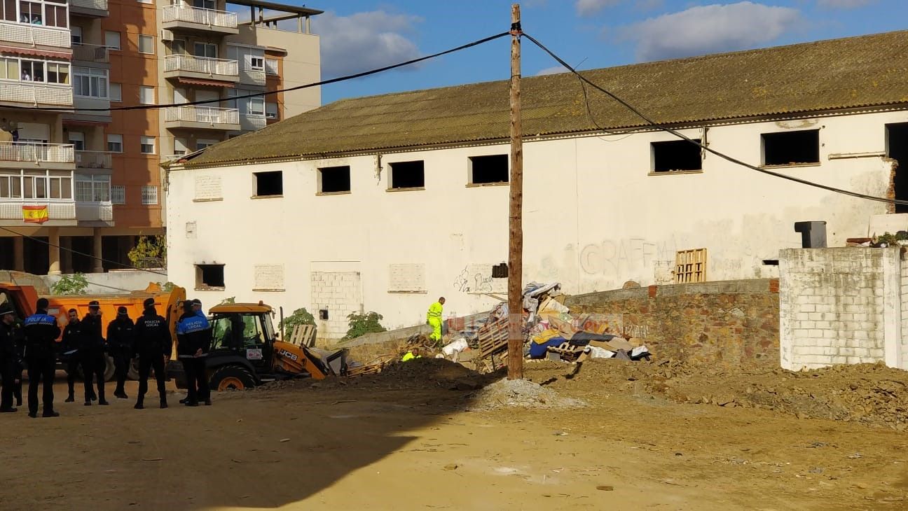 La Policía Local realiza otra redada en los barracones del Sardinero