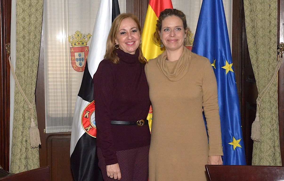 Firmada la renovación del convenio de colaboración entre Sanidad y la asociación PROI