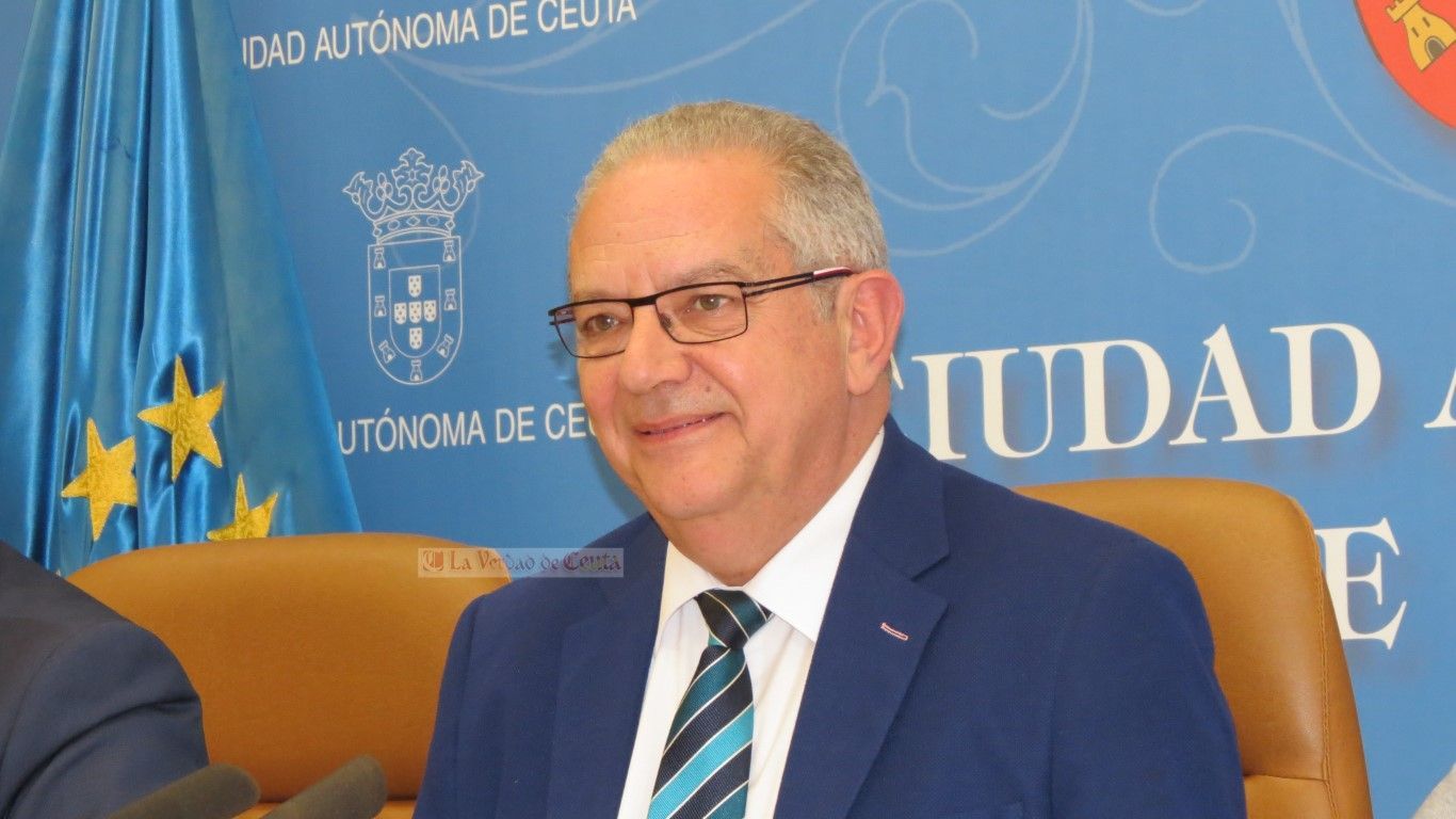 Hachuel califica de "auténtico disparate" la propuesta del PSOE para que las familias acojan MENAs
