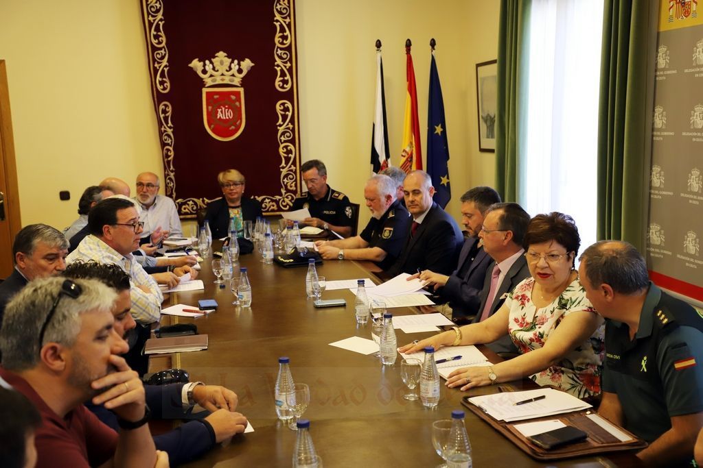 Delegación y Ciudad acuerdan siete medidas para revertir la situación de inseguridad del Puerto.
