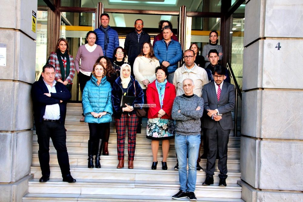 La Delegación del Gobierno guarda un minuto de silencio por un nueva víctima de la violencia de género