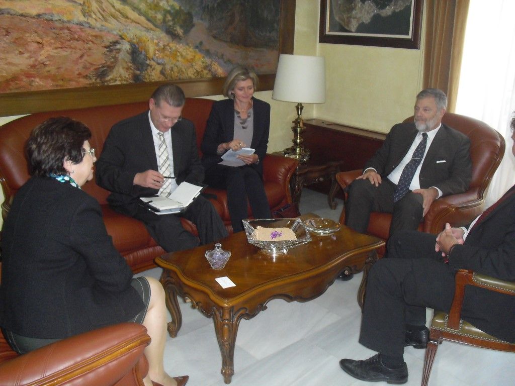 El embajador de Alemania en España visita Ceuta para temas migratorios