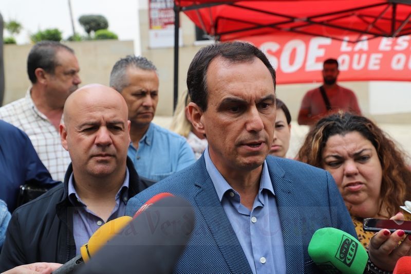 Manuel Hernández lamenta la falta de criterios de racionalidad en los nombramientos del Gobierno ceutí.