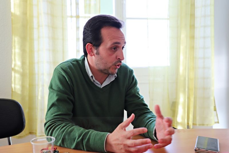 Redondo, al PSOE: “Tengan la gallardía de explicar con claridad de dónde sacarán el dinero para pagar de por vida ese subsidio”