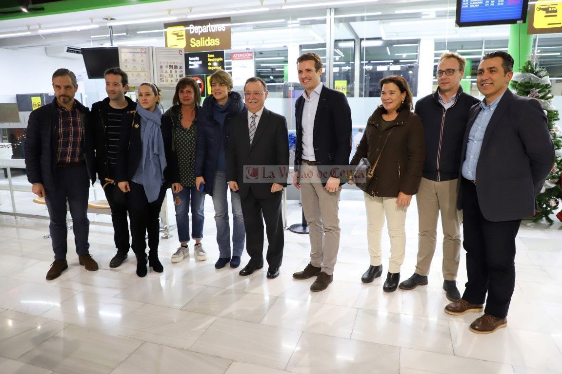 Pablo Casado aterriza en Ceuta procedente de Melilla para proclamar a Vivas como candidato
