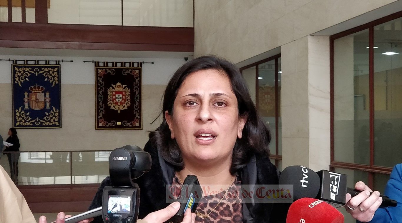 Chandiramani reclama a Hacienda las subvenciones de 2019 y 2020 y que se compense a la Ciudad por el gasto que asume en inmigración