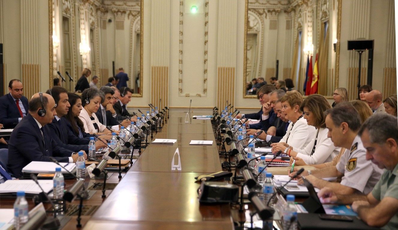 España valora la colaboración de Marruecos en los flujos migratorios y la vigilancia de fronteras