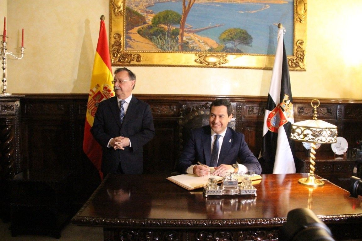 Moreno cumple con su compromiso de visitar Ceuta en su sexta semana de mandato