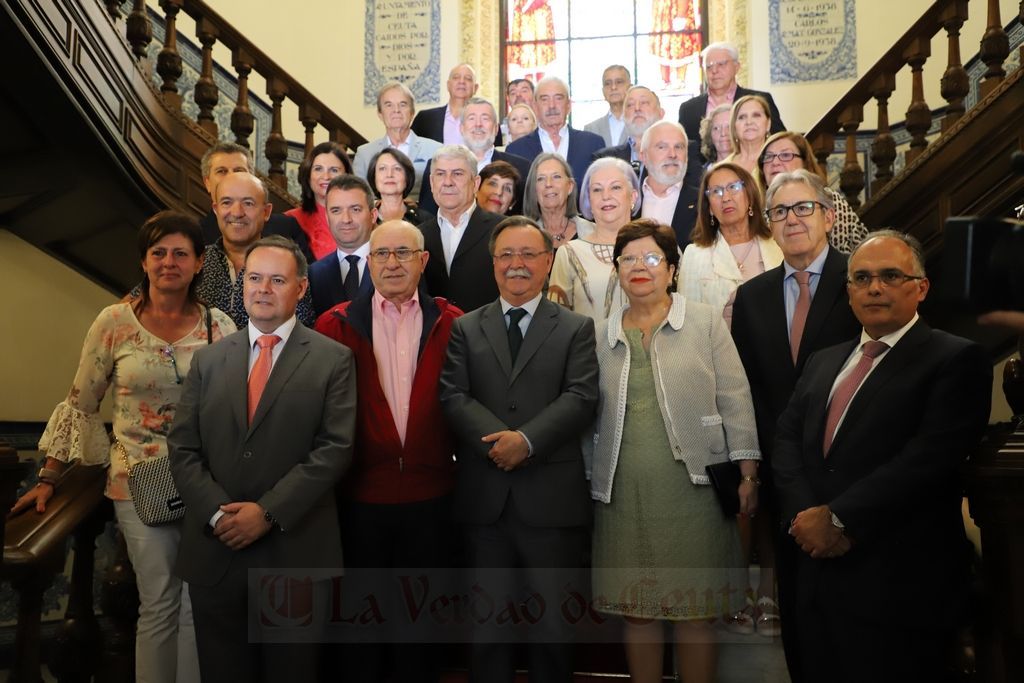 La Ciudad homenajea a 30 maestros.