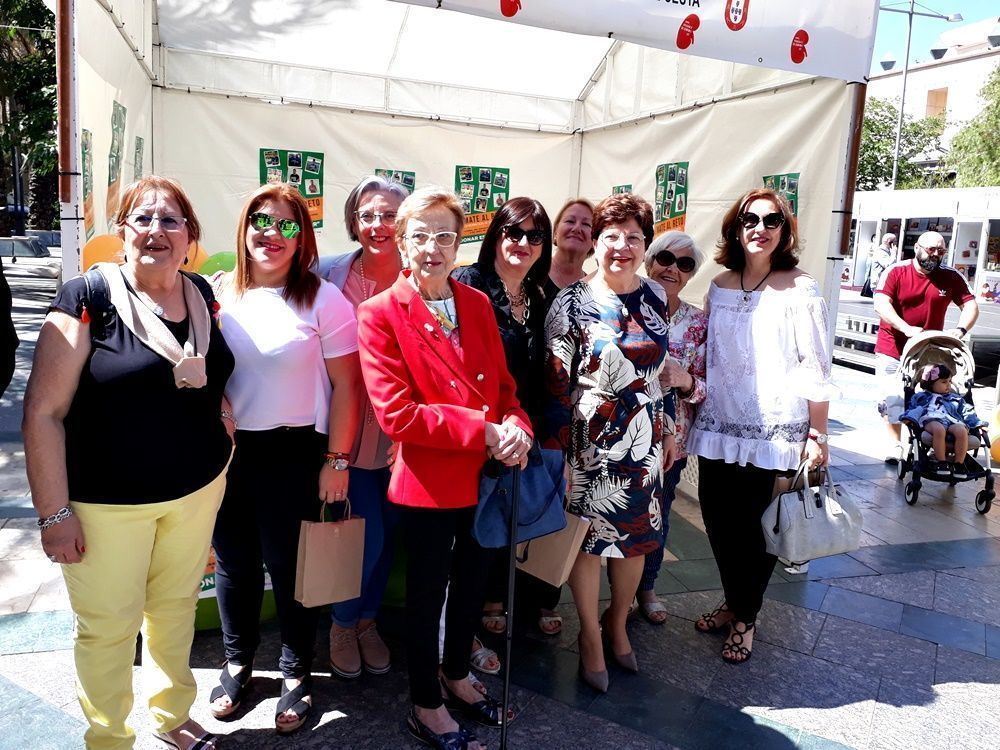 La delegada del Gobierno muestra su apoyo en el Día Nacional del Donante.