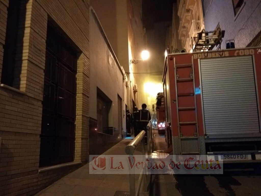 El motivo ha sido una olla cuyos propietarios dejaron al fuego olvidada.