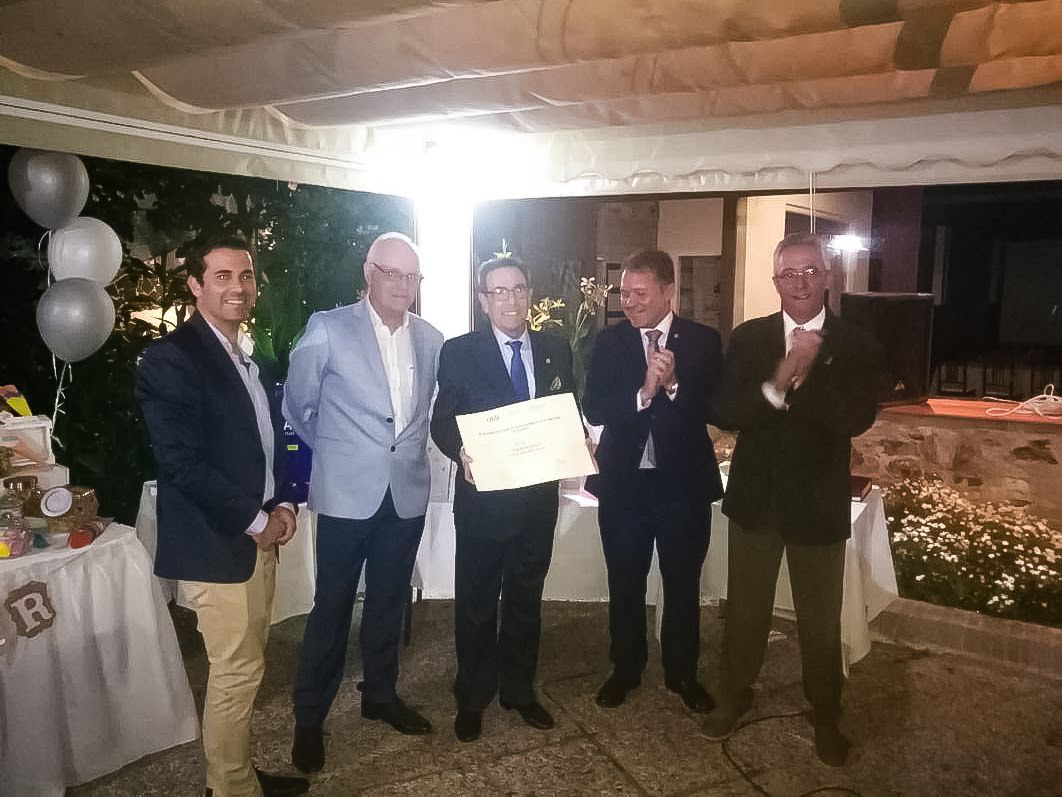 El Colegio de Médicos de Ceuta despide con tristeza al cirujano Fernando Blasco Carratalá
