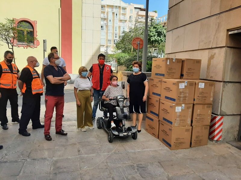 CERMI, Cruz Roja y Cáritas reciben 6.000 mascarillas de las 28.000 que el Gobierno de España destinó a Ceuta
