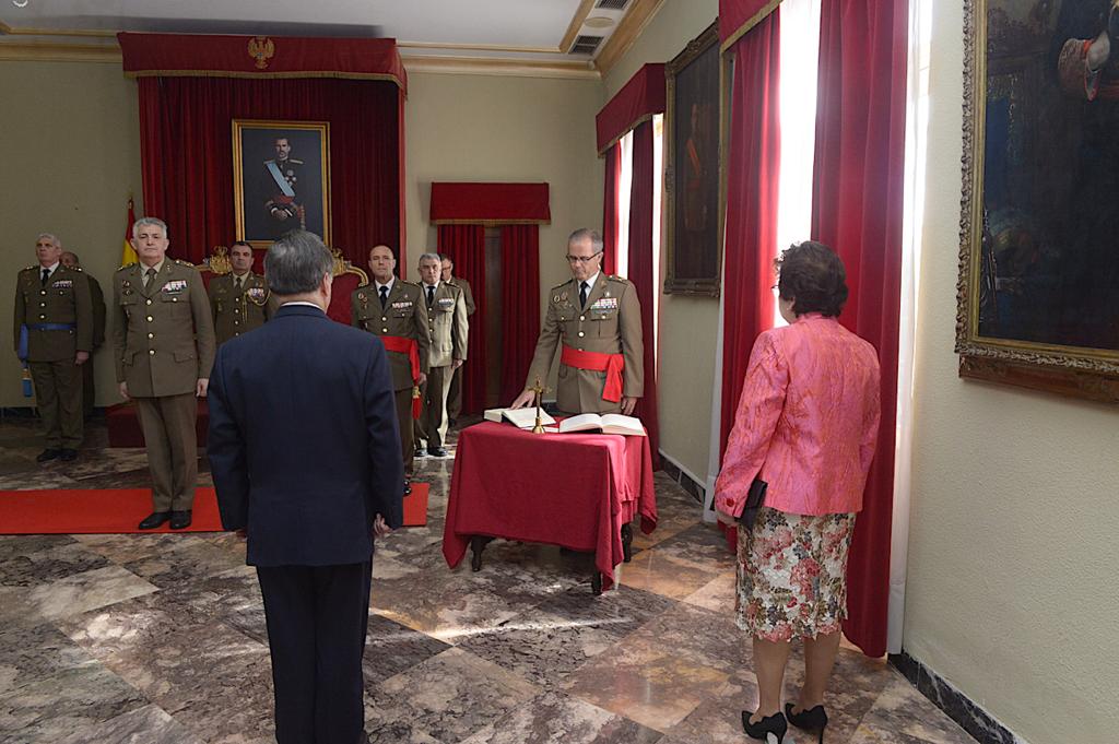 Alejandro Escámez toma posesión como nuevo comandante general