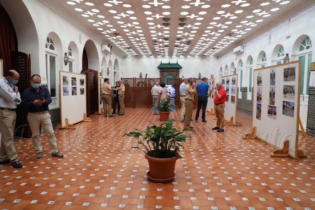 El Grupo de Regulares de Ceuta nº 54 inaugura una exposición fotográfica en el Casino Militar