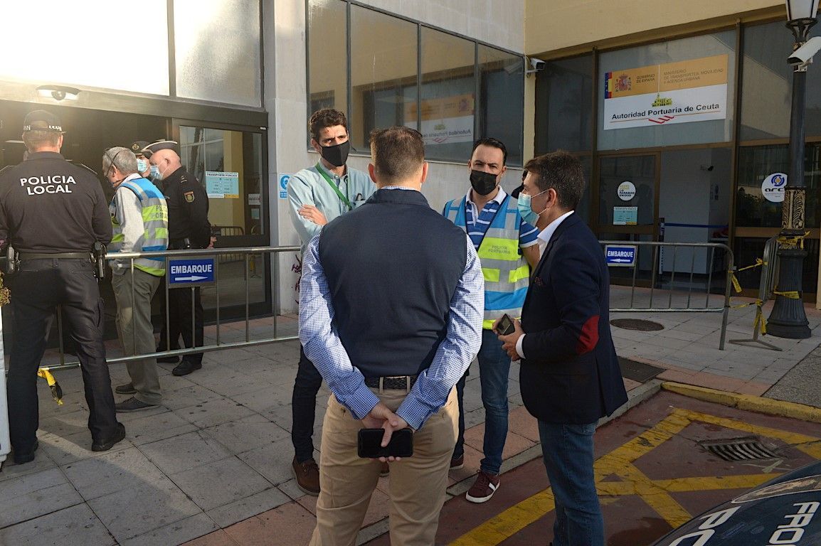La Ciudad supervisa el dispositivo puesto en marcha en la estación marítima