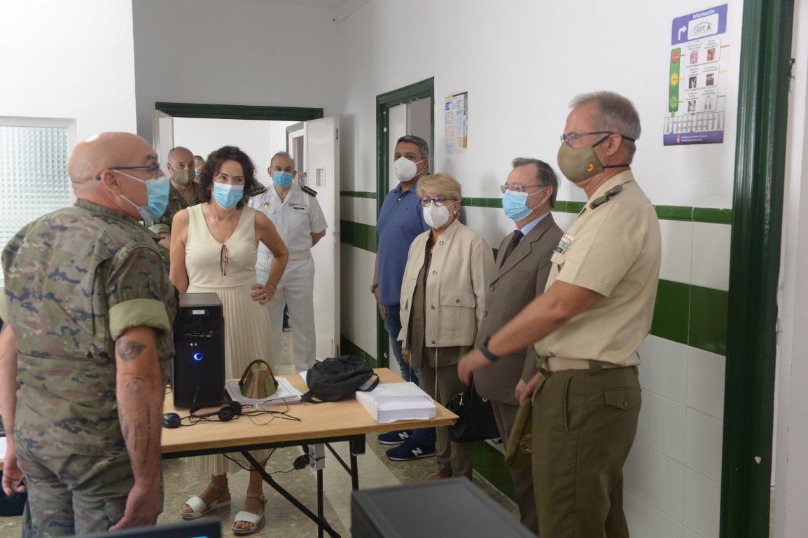El presidente Vivas y el comandante general Escámez visitan la nueva Unidad de Rastreo