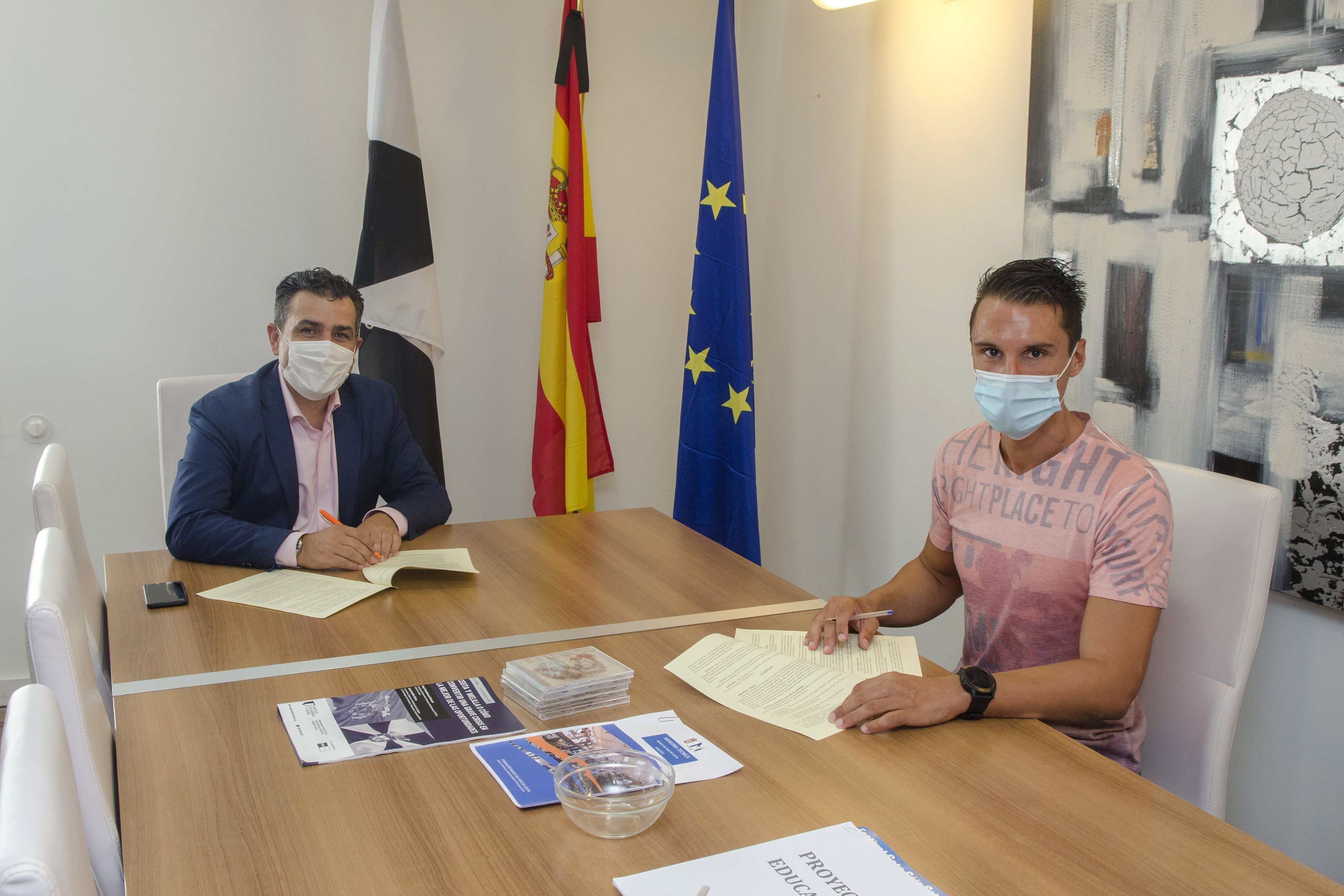 Cultura y la Banda de Música Ciudad de Ceuta renuevan su acuerdo de colaboración         