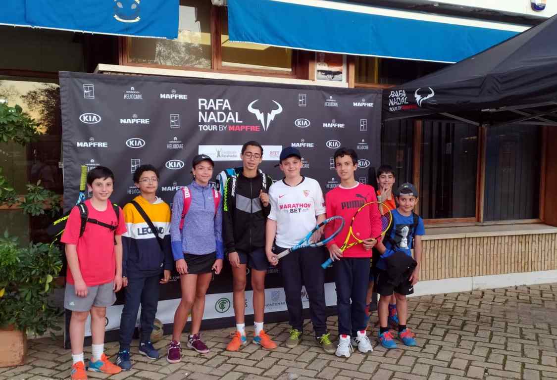 Tenistas ceutíes participan en el ‘Torneo Circuito Nacional Rafa Nadal’ en Sevilla