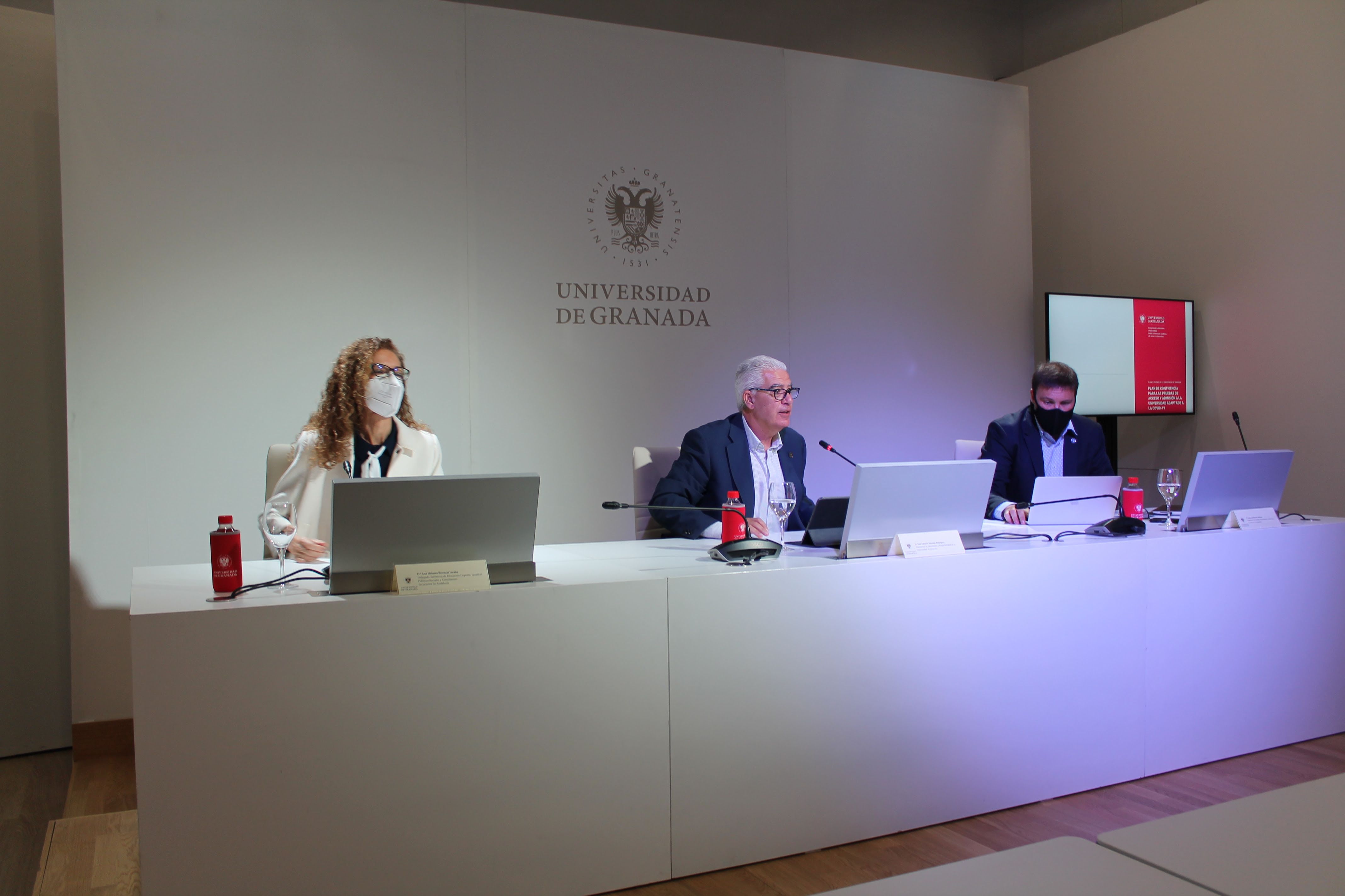 Presentado el Plan de Contingencia de la UGR para las pruebas de acceso y admisión a la Universidad adaptado a la COVID-19