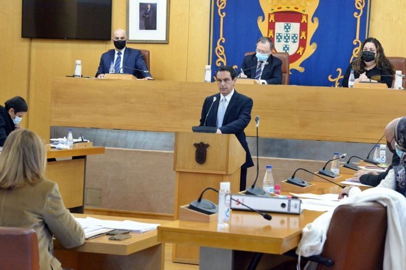 Complicidad sin igual entre PP y PSOE para aprobar unos presupuestos por y para los ceutíes