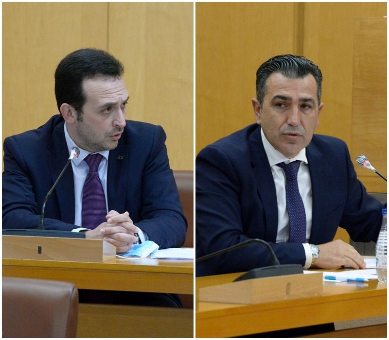 Juan Sergio Redondo de (VOX)  y Carlos Rontomé  (PP) en el Pleno