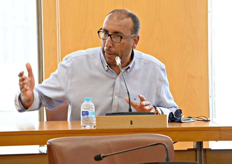 Caballas propondrán un Plan Extraordinario de Ayudas a Familias sin recursos a causa del nuevo modelo organizativo de educación