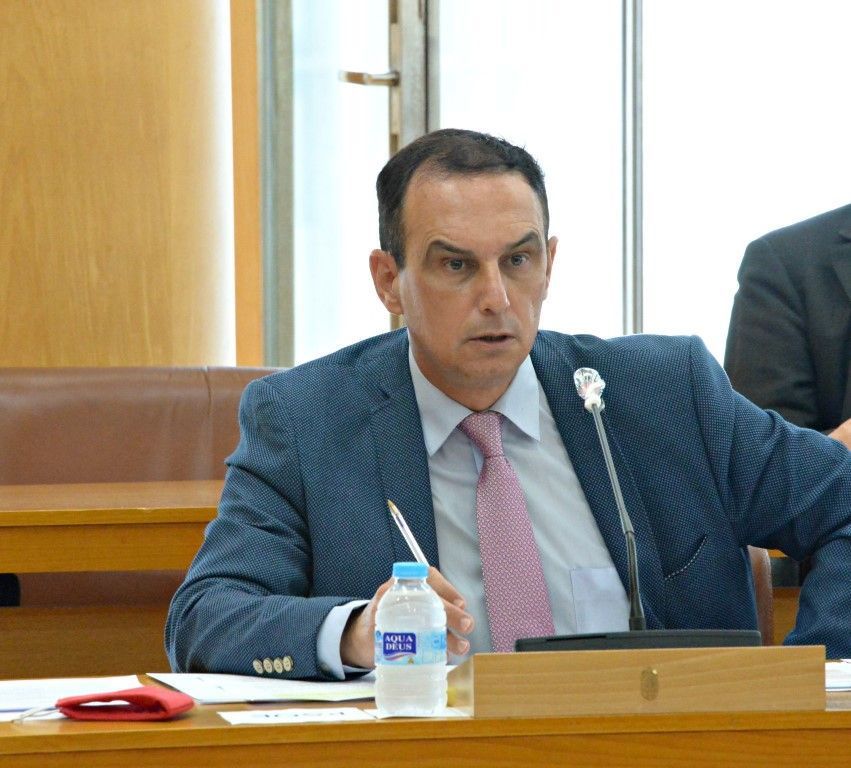 El PSOE exige a Vivas que deje de burlar los pronunciamientos judiciales y cumpla con las sentencias