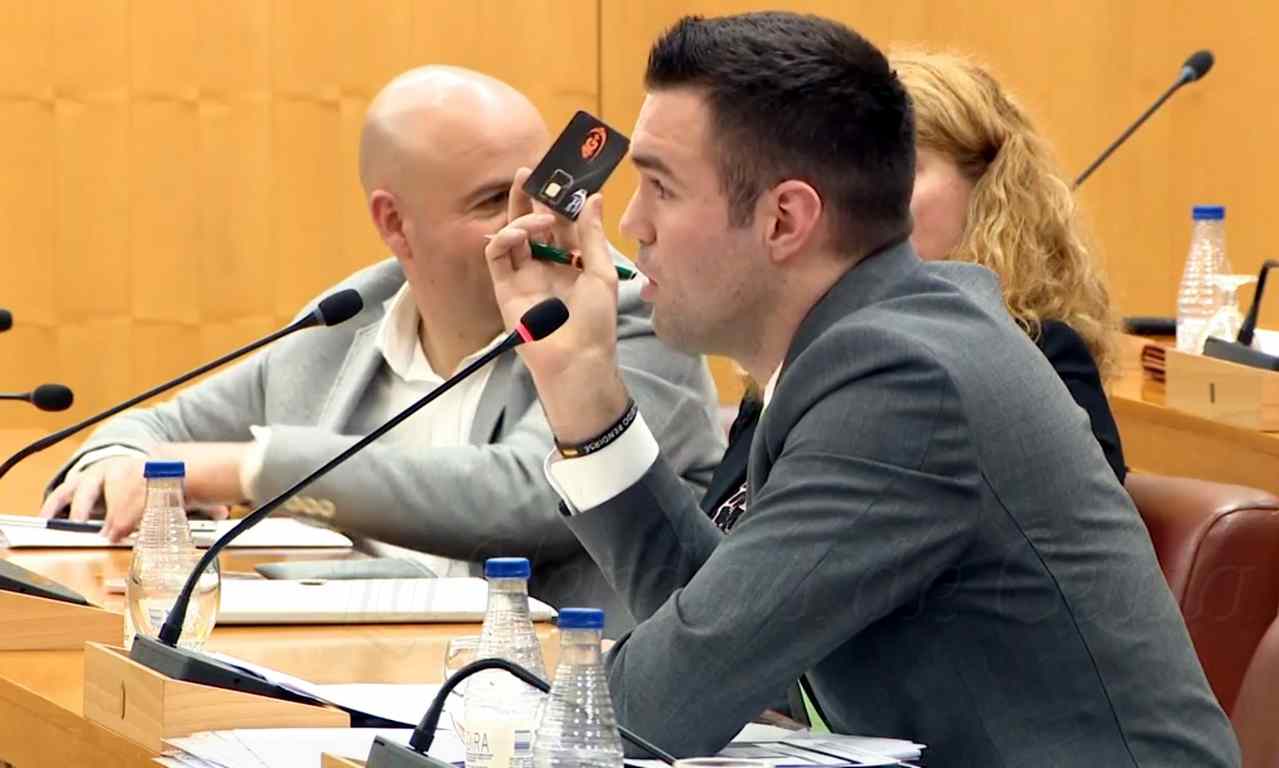El Pleno acuerda trasladar a Madrid la intromisión de las señales de telefonía marroquíes en Ceuta