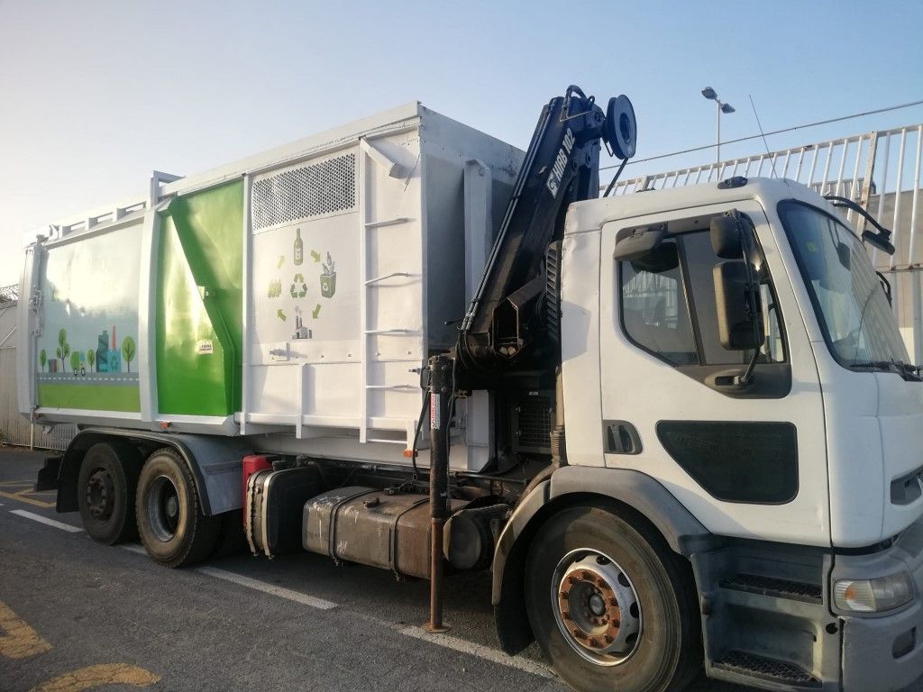 Intervienen más de 331 kilos de hachís en un camión de reciclaje de vidrio