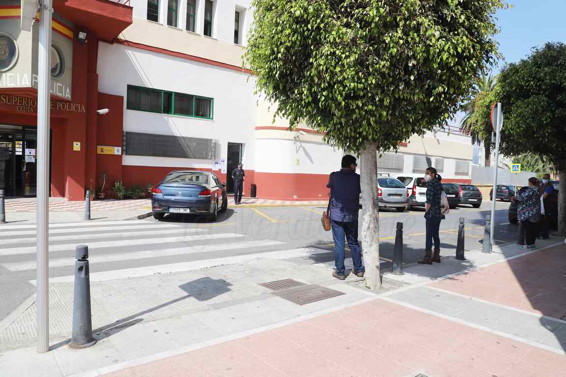 La Policía Nacional pide máxima puntualidad en los horarios de cita previa para evitar aglomeraciones