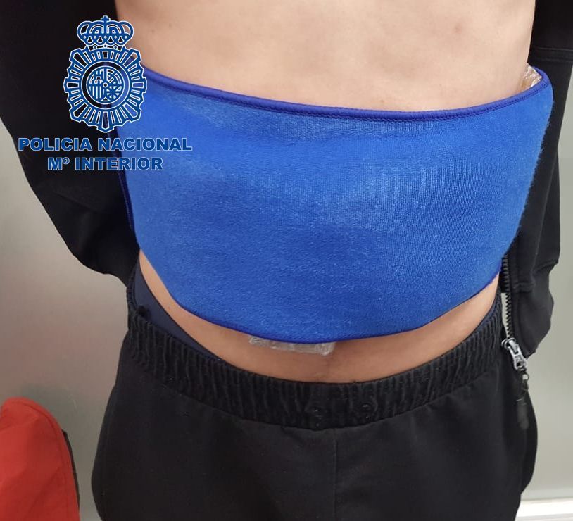 La Policía Nacional detiene a tres jóvenes por delitos contra la salud pública