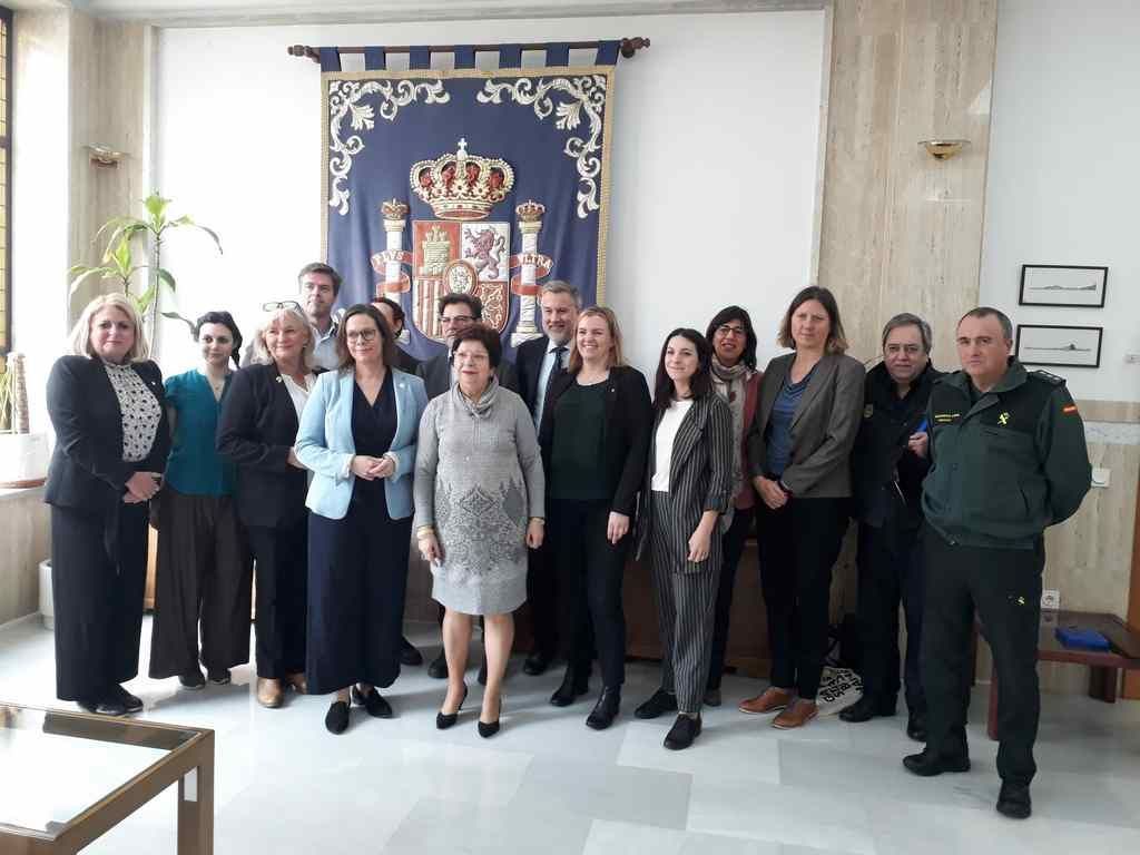 La delegada del Gobierno se reúne con representantes de la Embajada de Suecia