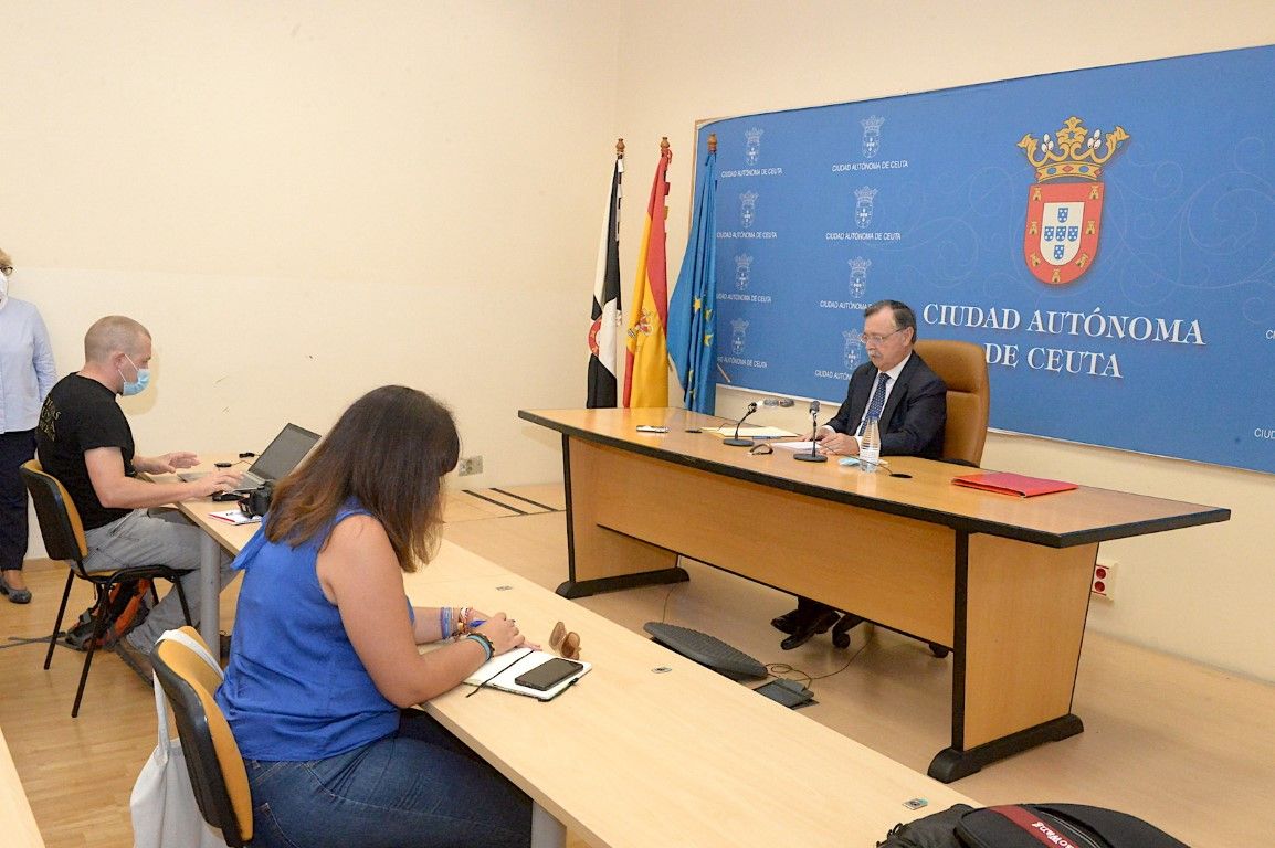 El covid-19 producirá un impacto de 65 millones de euros en la economía de Ceuta, según Vivas