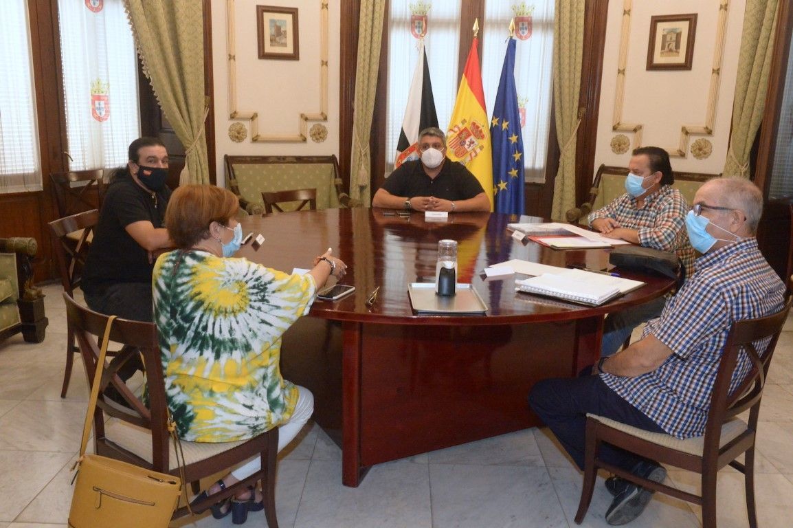 Yamal Dris se reúne con los presidentes de Patio Páramo y el Centro