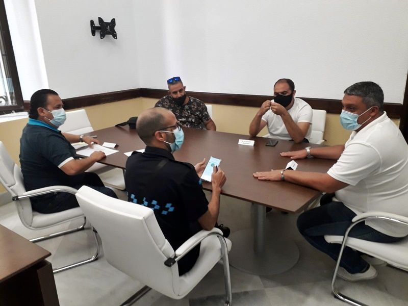 Servicios Urbanos continúa sus reuniones con los representantes vecinales