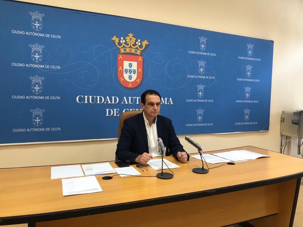 Manuel Hernández no deja títere con cabeza y ataca al Gobierno de Vivas