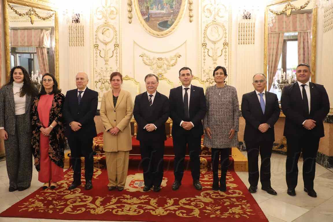 El Salón del Trono acoge la jura de cargos tras la reestructuración realizada por el presidente Vivas